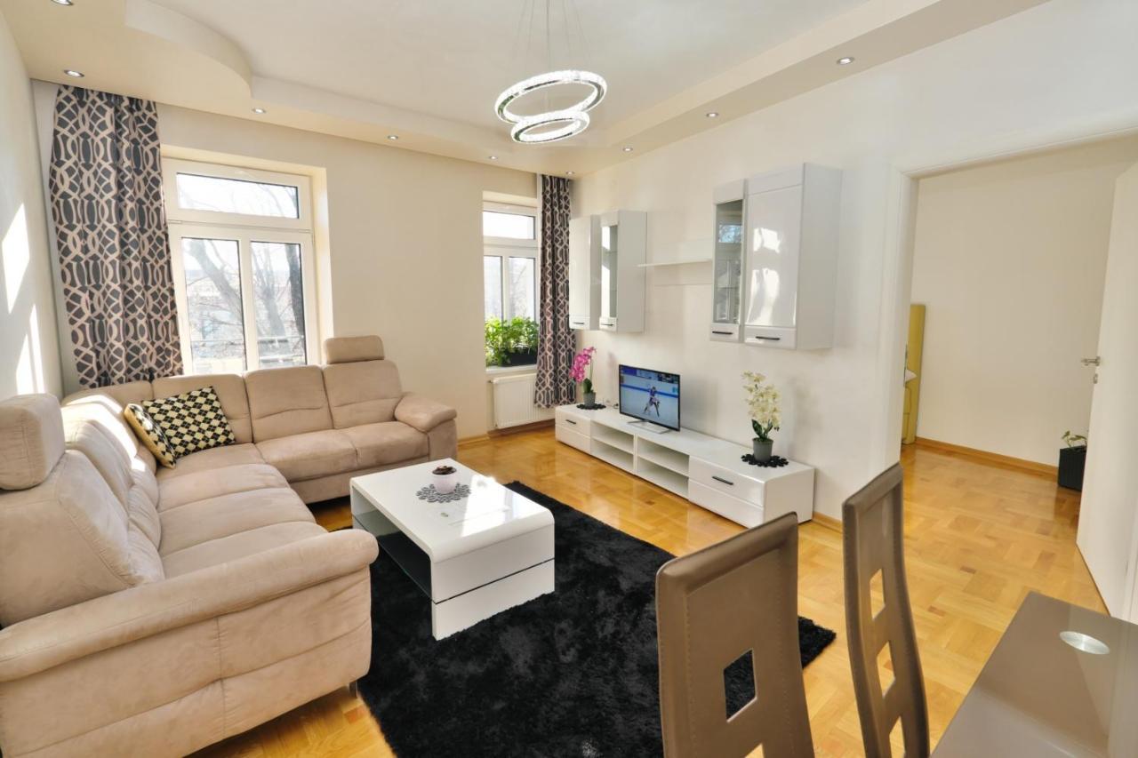 Lux Apartments Prestige เวียนนา ภายนอก รูปภาพ